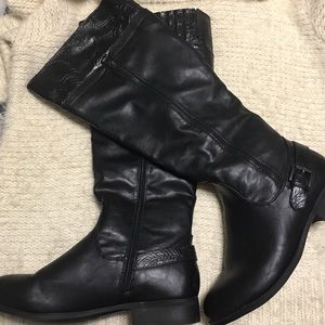 Wide Calf boots with embossed details